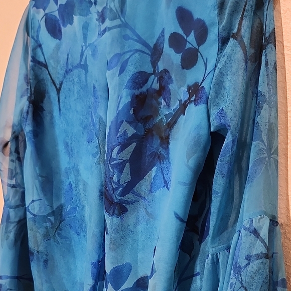 Elie Tahari Blue Blouse with Mandarin Collar and 3/4 Sleeves - Picture 11 of 11
